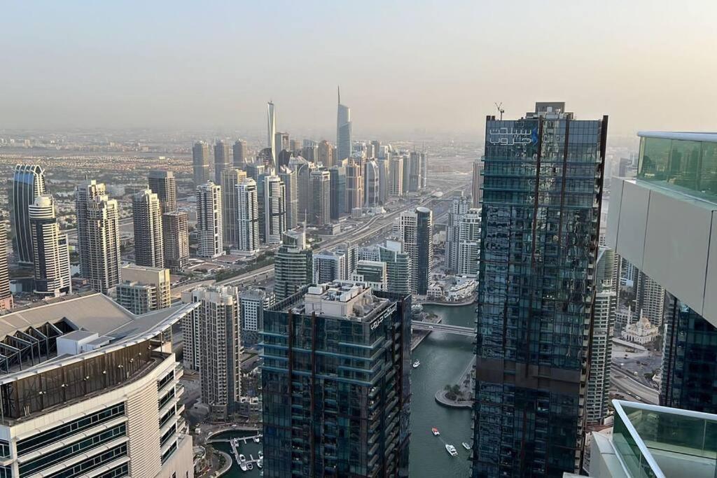 High Floor With City Skyline & Burj Khalifa View 3 Bedroom Unit Marina Dubai Exterior foto